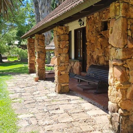 Casa De Piedra Hotel Termas del Dayman Exterior photo